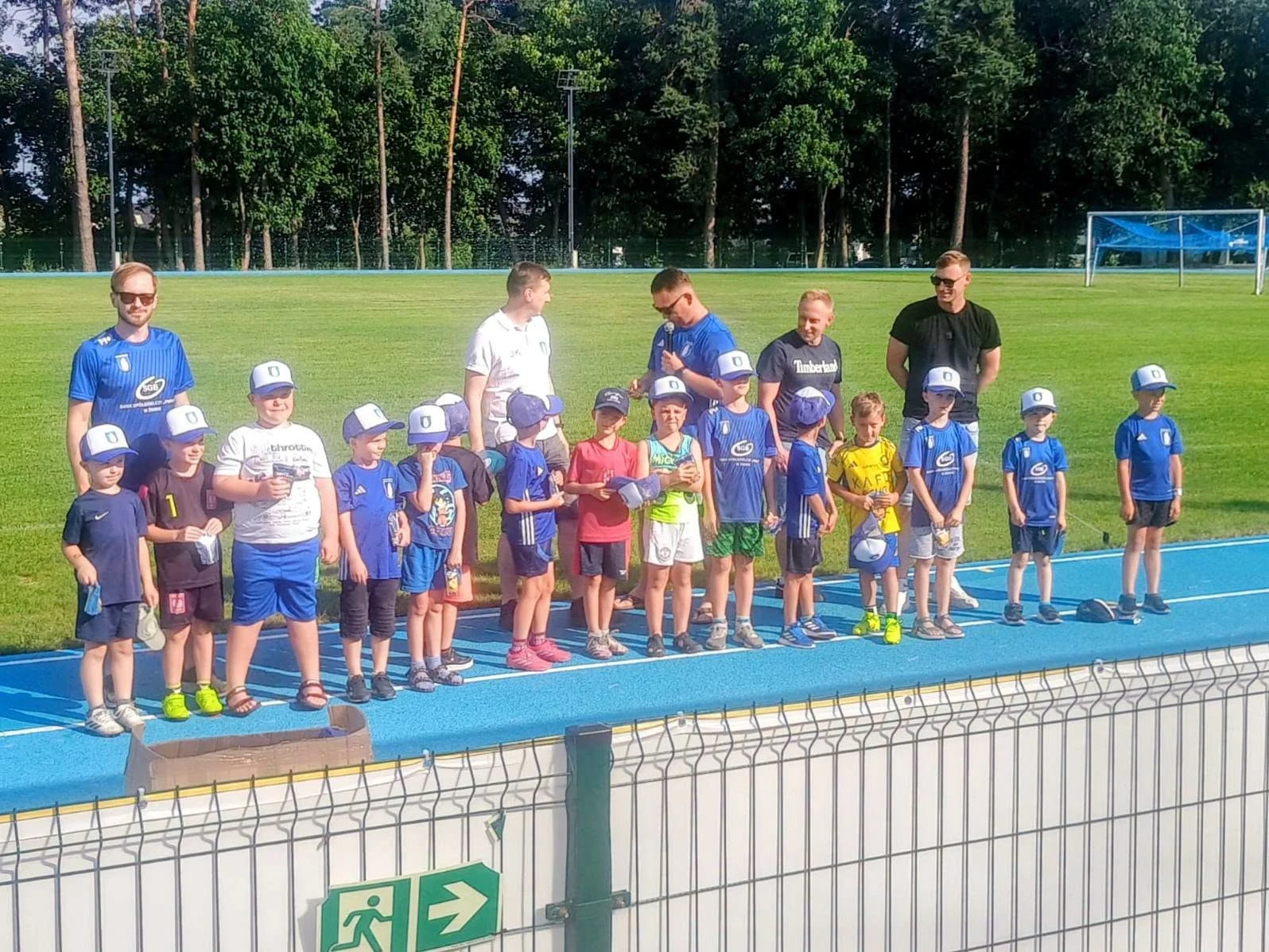 Akademia Noteci Łabiszyn zakończyła sezon. Czapki i pizza dla zawodników — zdjęcie 14